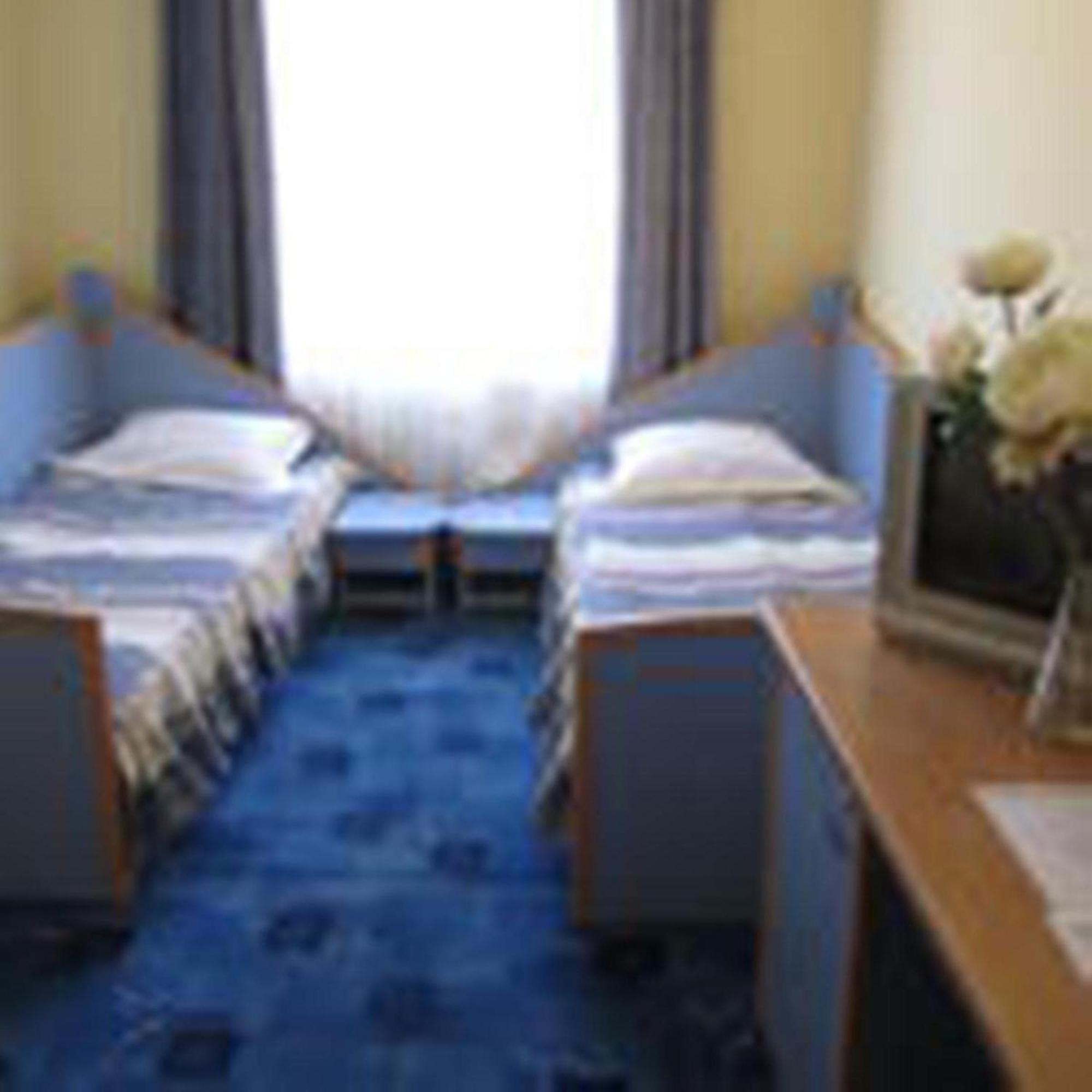 Hotel Shterev Sopot Rum bild